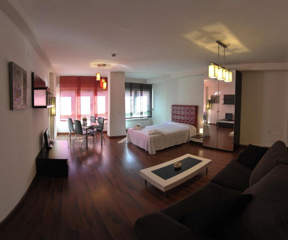 Apartamentos Turisticos Veladiez La Lastrilla Exteriör bild
