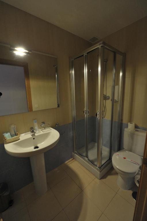 Apartamentos Turisticos Veladiez La Lastrilla Exteriör bild